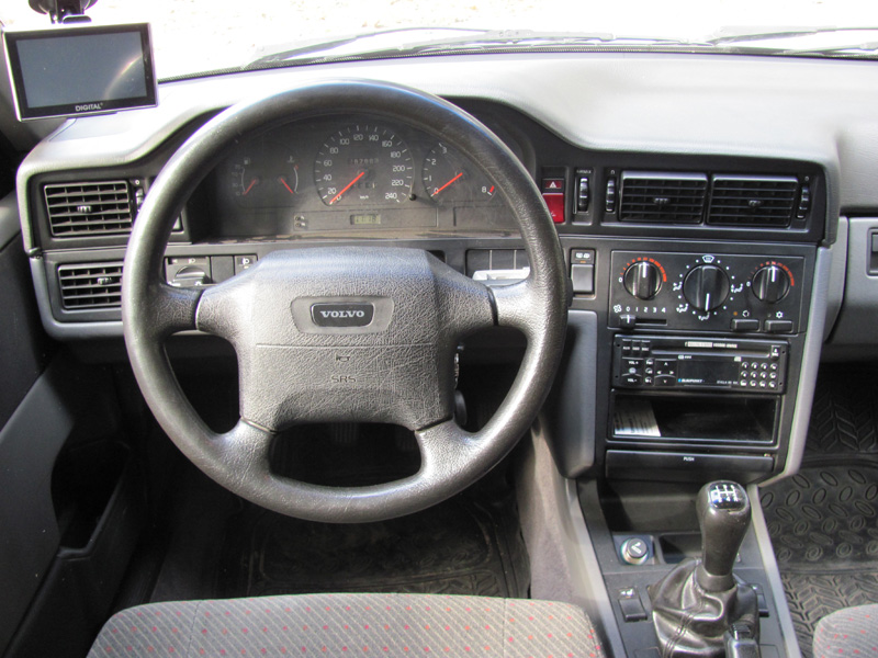 volvo_850_5.jpg